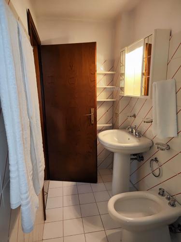 whatsapp_image_2025-11-18_at_12